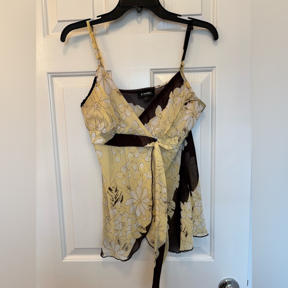 Byer California Yellow & Brown Flower Asymmetrical Tie Front Camisole